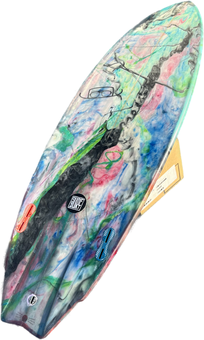 Space Cadet (5' 7")